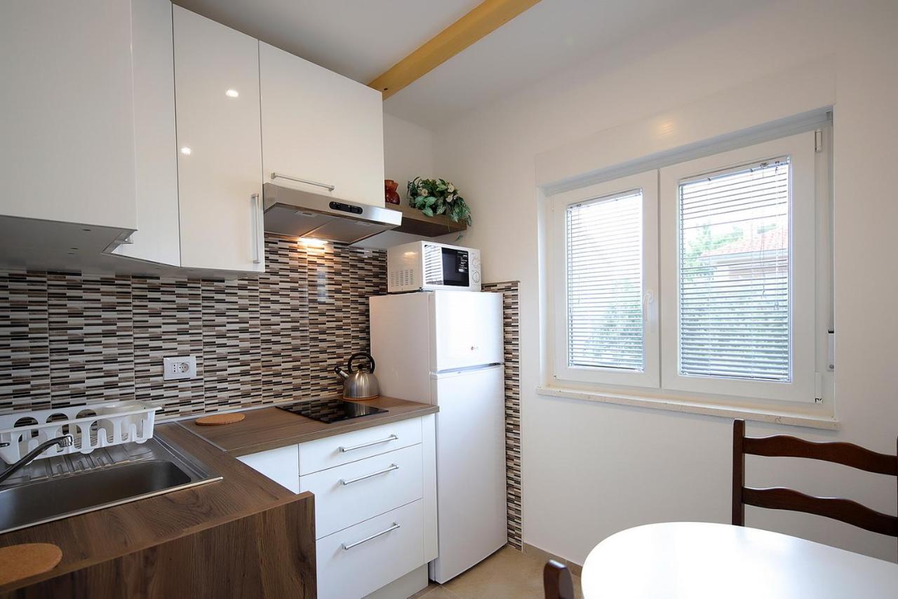 Apartments Sonja Šilo Extérieur photo