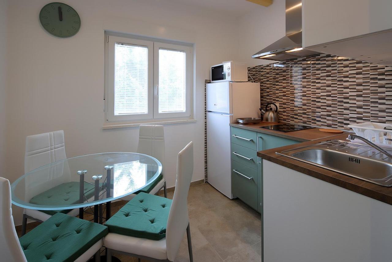 Apartments Sonja Šilo Extérieur photo