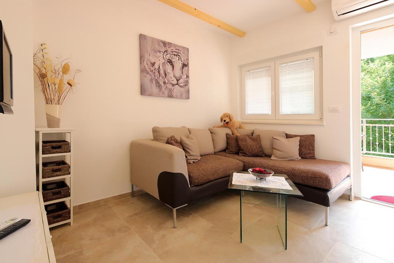 Apartments Sonja Šilo Extérieur photo